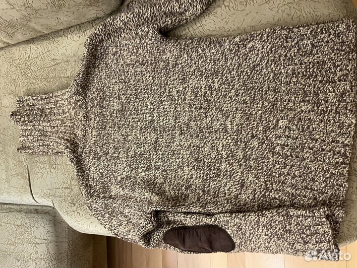 Свитер шерстяной женский с горлом