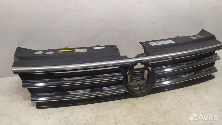 Решетка радиатора Volkswagen Tiguan 2 2017