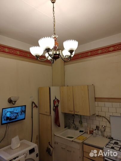 Люстры хрустальные бу разные