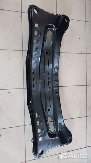 Lexus ES задний подрамник