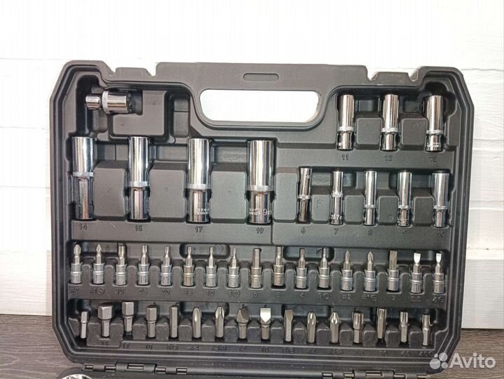 Набор инструментов 94, 82 предмета