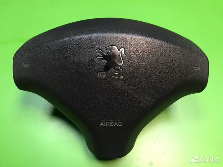 Подушка безопасности Peugeot 5008