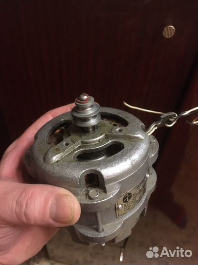 Электродвигатель бу от магнитофона