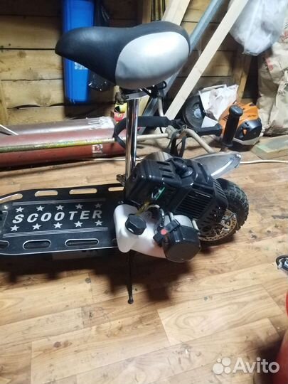 Бензиновый самокат