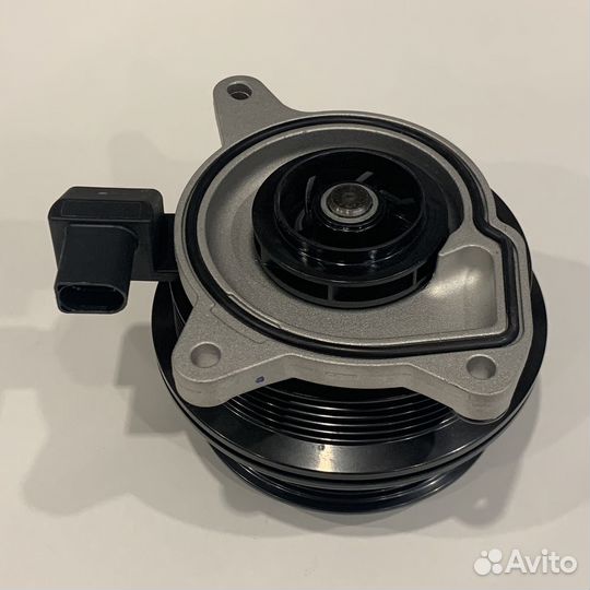 Помпа VAG 1.4 TSI 03C121004J