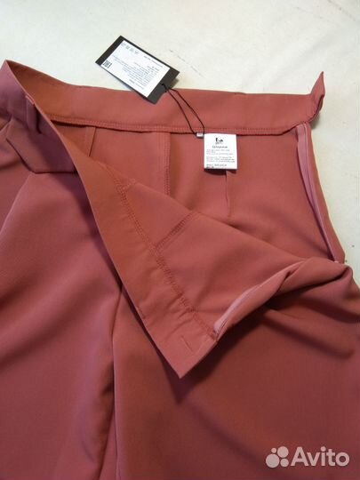 Шорты новые женские 44