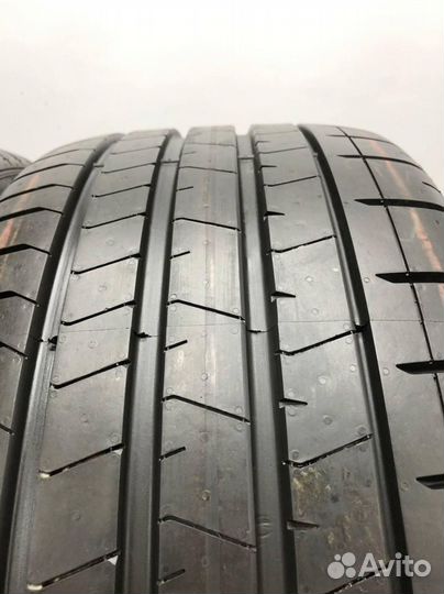 Pirelli P Zero PZ4 285/40 R20 104P
