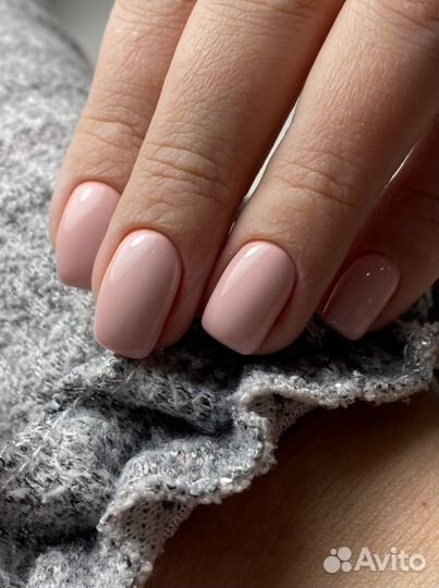 Педикюр с покрытием гель-лаком