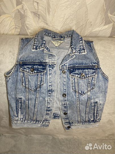 Джинсовая жилетка pull&bear