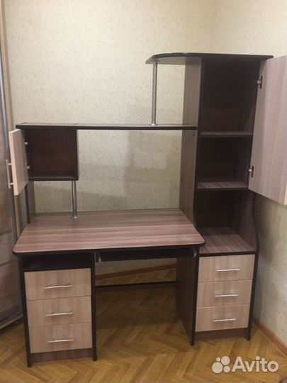 Компьютерный стол