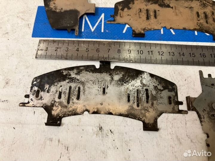 Пластины антискрипные комплект Infiniti