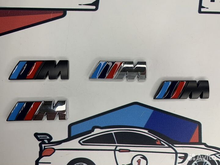 Шильдик M на крыло BMW