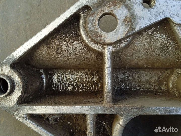 Кронштейн двигателя Ваз 21124