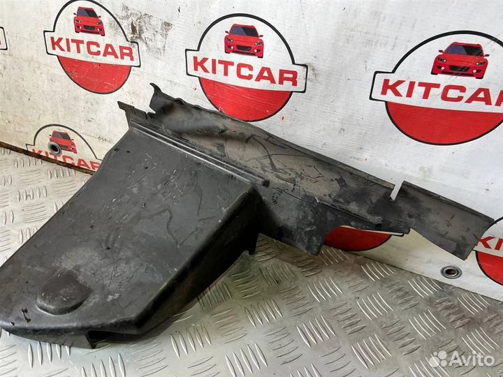 Воздуховод радиатора Ford Focus 2