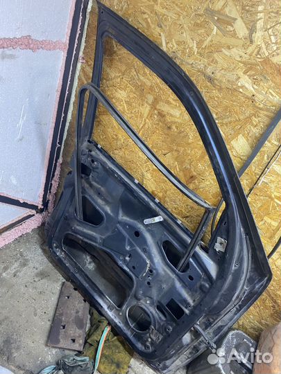 Двери Mercedes ML W163 черный
