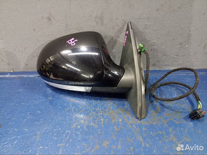 Зеркало правое Volkswagen Passat B6