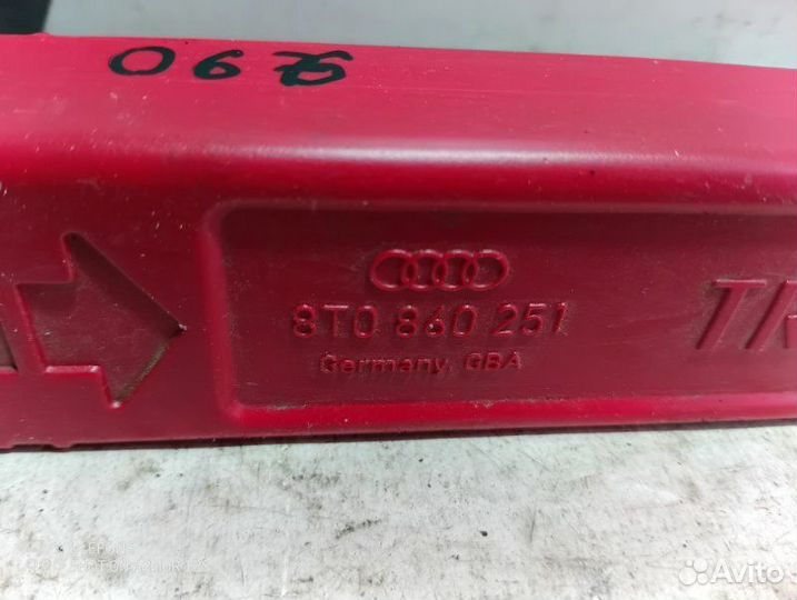 Знак аварийной остановки Audi A4 Allroad B8 2.0