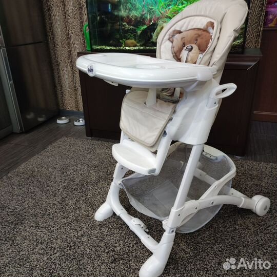 Детский стульчик для кормления