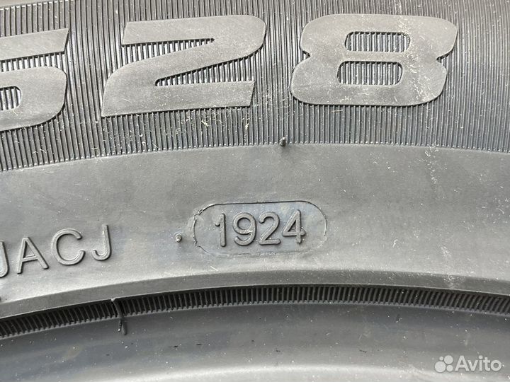 Westlake SW628 225/55 R19 99H