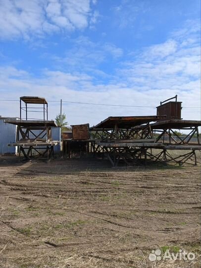 Аренда Стол каменщика, подмости инвентарные, столы