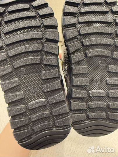 Новые ботинки из натуральной кожи