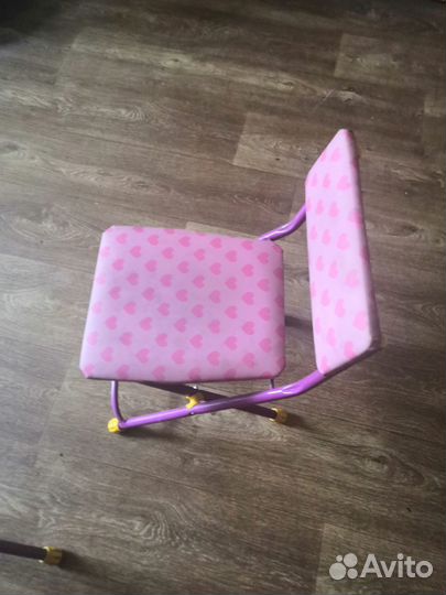 Продам детский стол со стулом