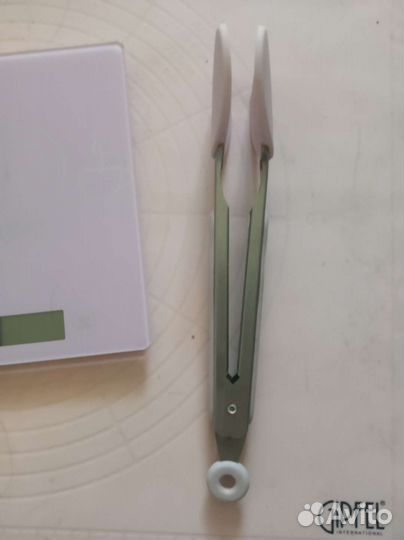 Весы гипфел с подарком