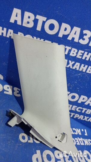 Обшивка задней стойки Ford Focus 3 седан pnda 2012