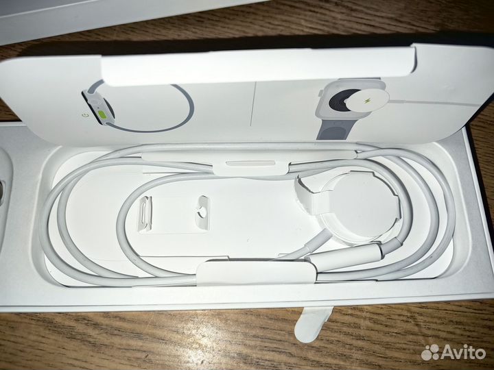 Apple Watch SE (GEN 2) 40 mm Starlight