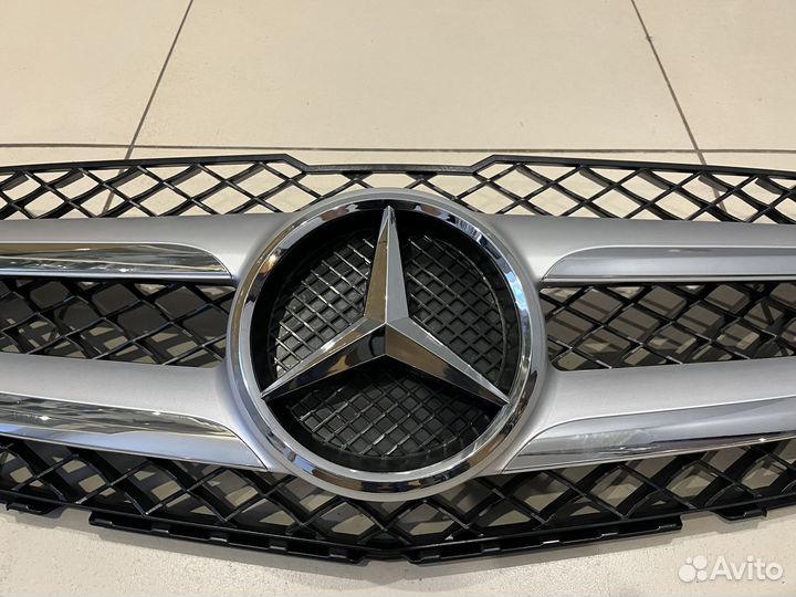 Облицовка радиатора Mercedes GLK x204 рестайлинг