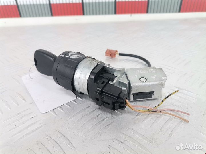 Замок зажигания для Peugeot-Citroen 207 4162XT