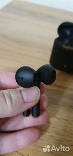 Беспроводные наушники