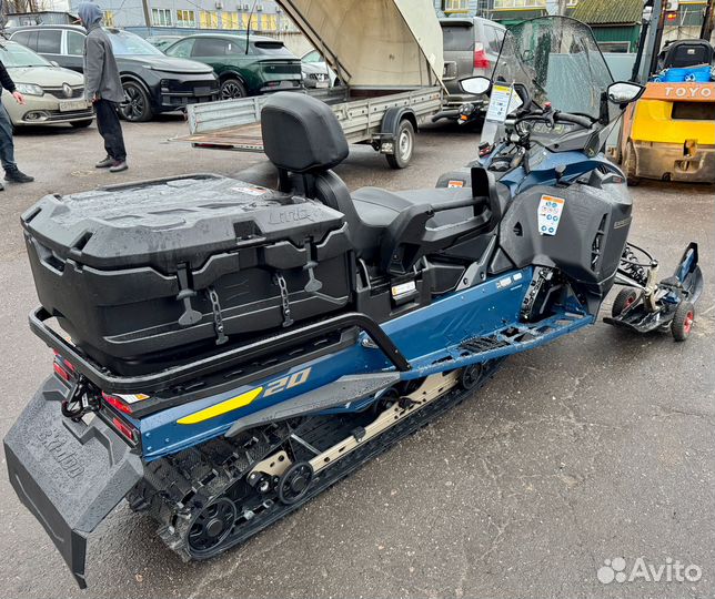 BRP Ski-Doo Expedition SE 900 ACE Turbo R ViP