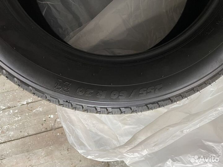 Michelin Latitude Tour HP 255/60 R20 113V