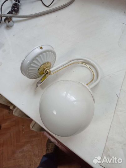 Настенный светильник бра