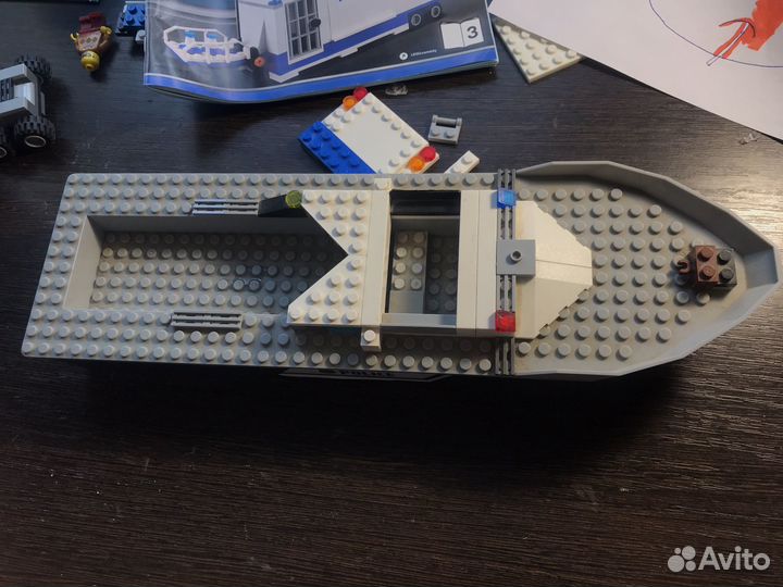 Корабль из lego