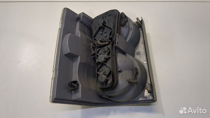 Фонарь (задний) Land Rover Range Rover 3 (LM), 200