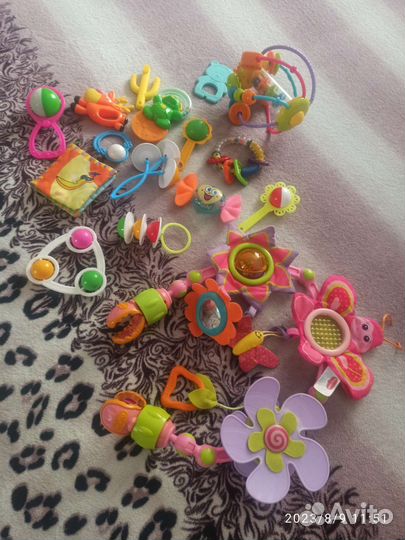 Tiny love погремушка