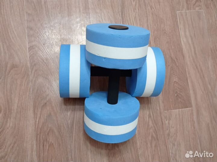 Гантели для бассейна