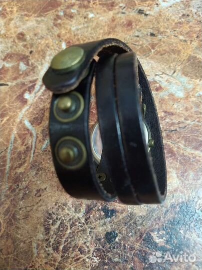 Кожаный браслет