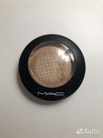 Mac перламутровая пудра Soft&Gentle