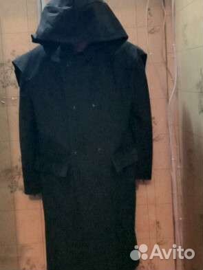 Плащ и сапоги для рыбалки