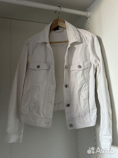 Куртка джинсовая