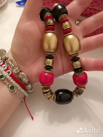 Винтажные яркие бусы в африканском стиле