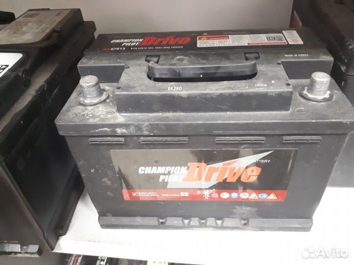 Б/у аккумулятор Champion 75Ah