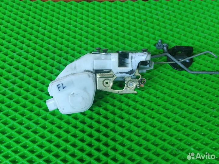 Замок передней левой двери mitsubishi galant 8 EA2
