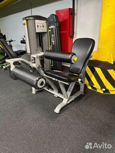 Тренажёр сгибание-разгибание ног