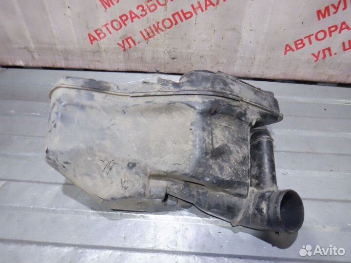 Резонатор воздушного фильтра Пежо 308 / Ситроен C4