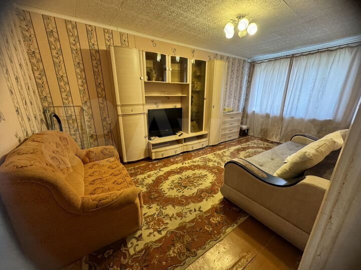 1-к. квартира, 30 м², 1/6 эт.