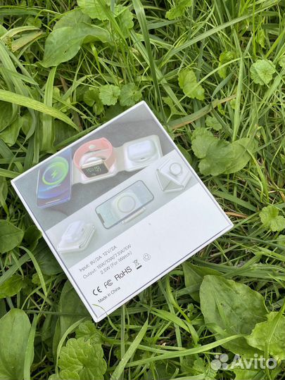 Беспроводная зарядка 3 в 1